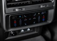 Audi Q8 SUV / Terénní 3,0 l 210 kw