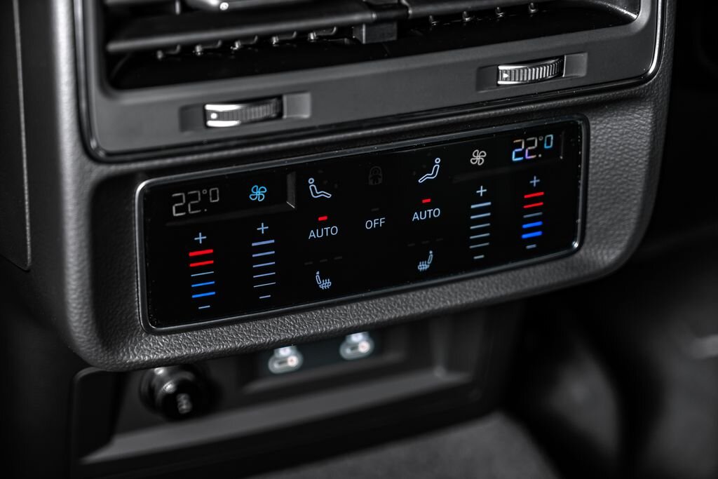 Audi Q8 SUV / Terénní 3,0 l 210 kw