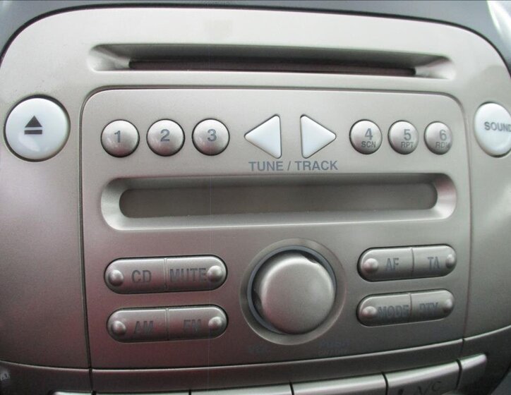 Subaru Justy Hatchback 998,0 51 kw