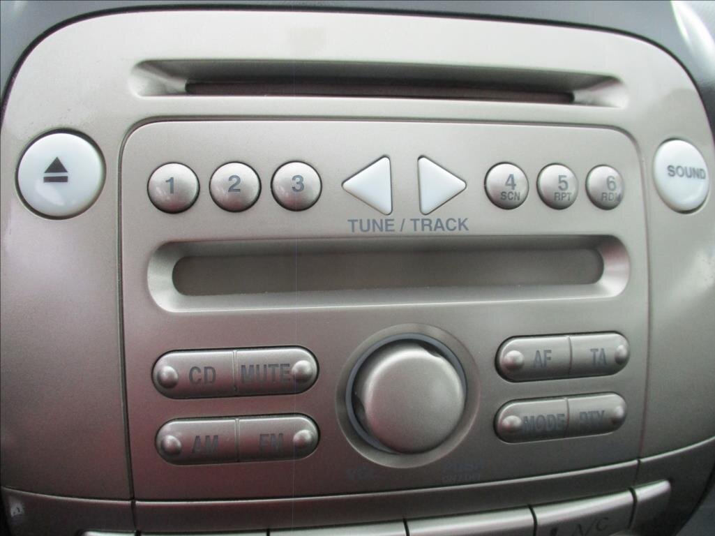 Subaru Justy Hatchback 998,0 51 kw