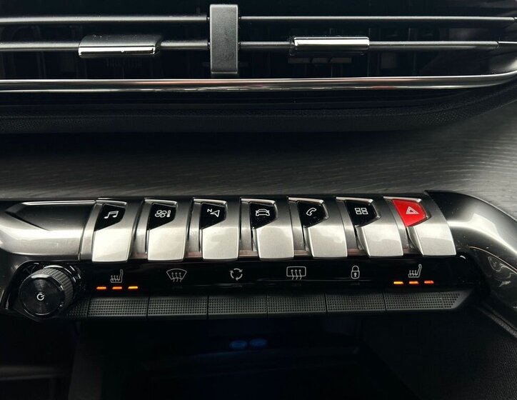 Peugeot 3008 SUV / Terénní 2,0 l 130 kw