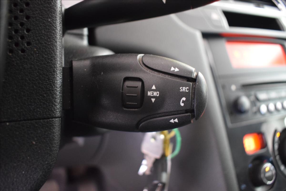 Peugeot 5008 MPV 1,6 l 88 kw