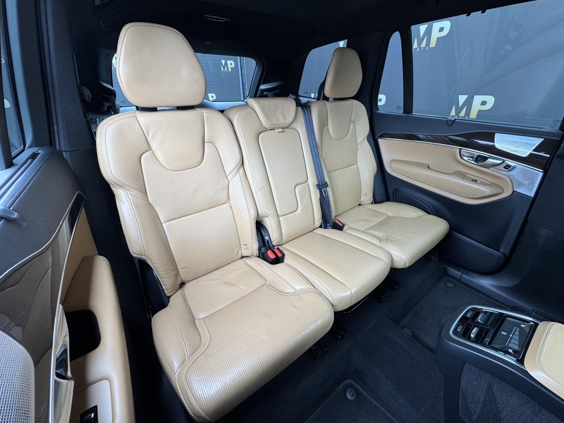 Volvo XC90 SUV / Terénní 2,0 l 173 kw
