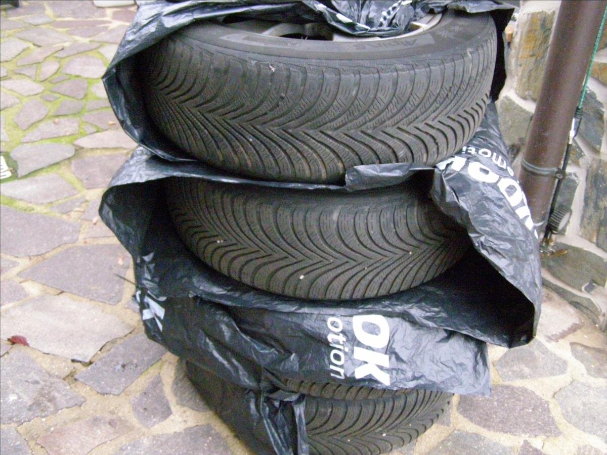 Audi A4 Sedan 3,1 l 188 kw