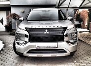 Mitsubishi Outlander 2