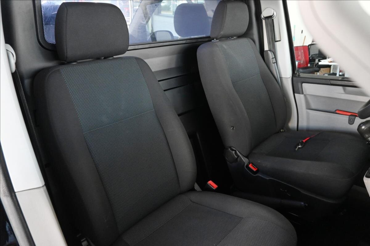 Volkswagen Transporter Skříň 2,0 l 75 kw