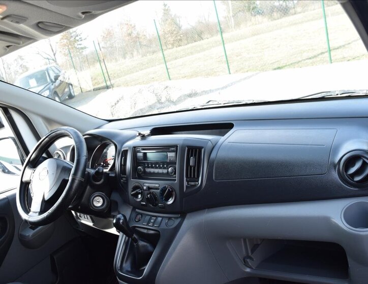 Nissan NV200 MPV 1,6 l 81 kw