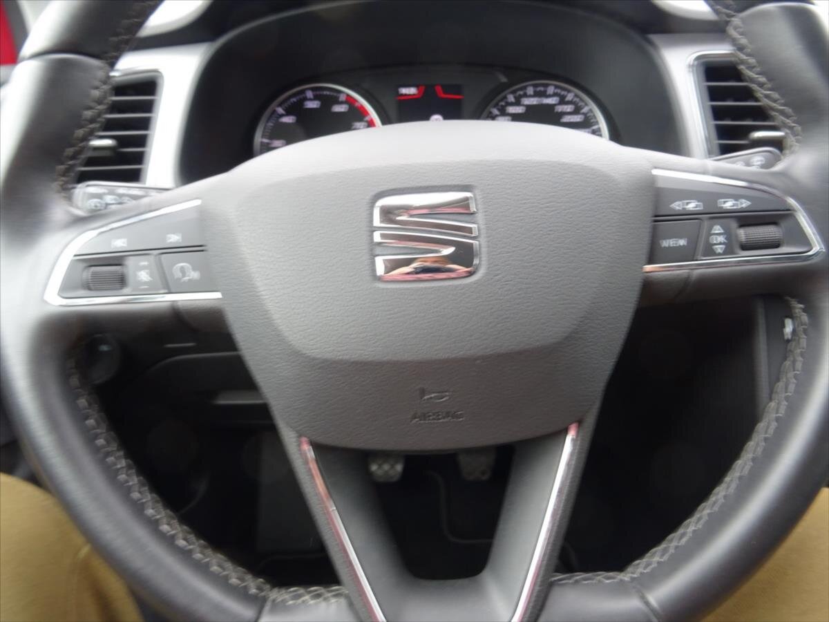 Seat Leon Hatchback 1,5 l 96 kw