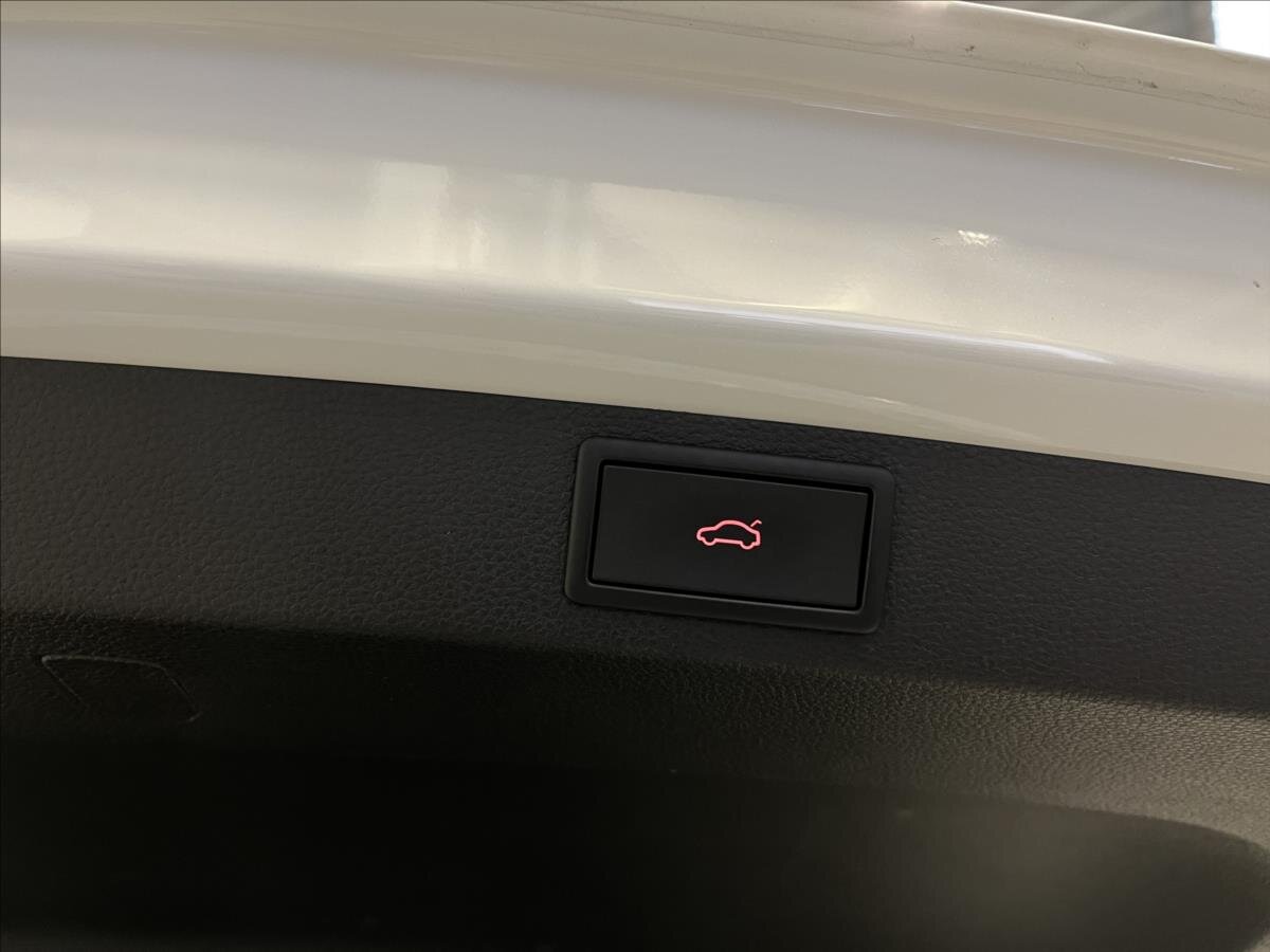 Škoda Karoq SUV / Terénní 2,0 l 85 kw