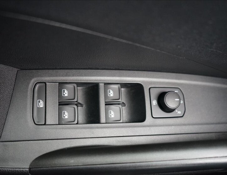 Škoda Fabia Hatchback 999,0 59 kw