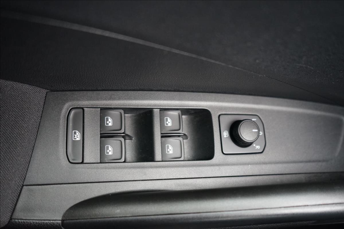 Škoda Fabia Hatchback 999,0 59 kw