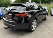 Infiniti QX70 5