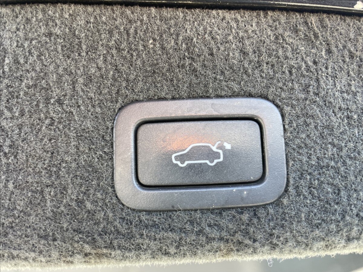 Volvo V70 Kombi 2,4 l 136 kw