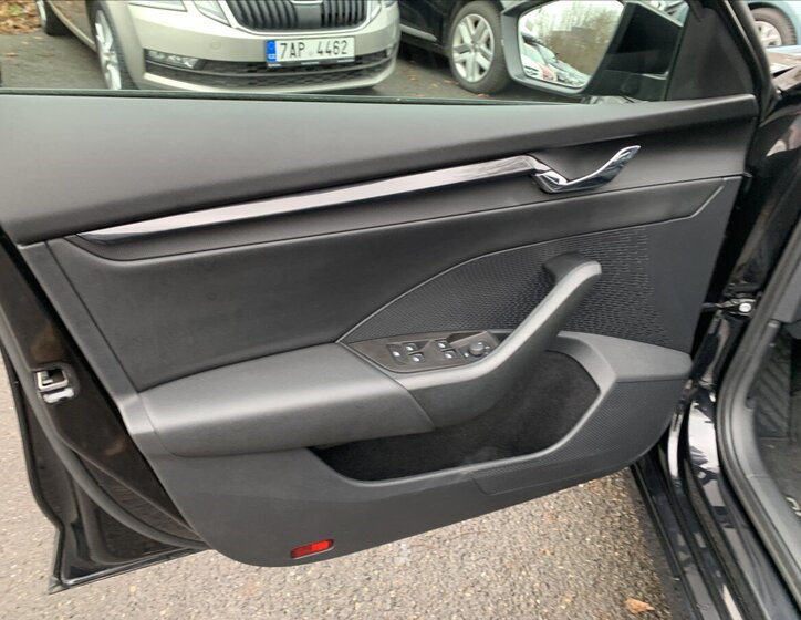 Škoda Octavia Sedan 999,0 81 kw