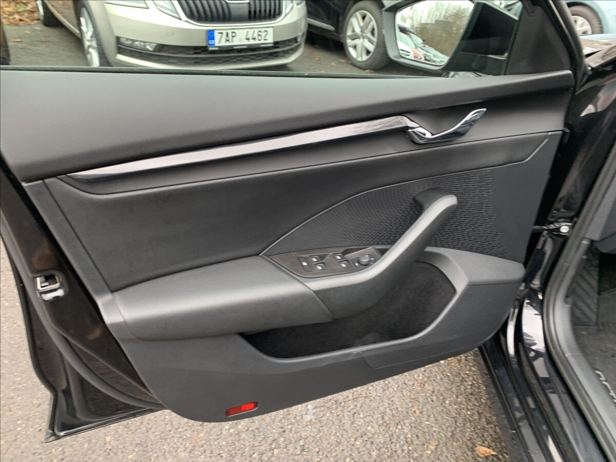 Škoda Octavia Sedan 999,0 81 kw