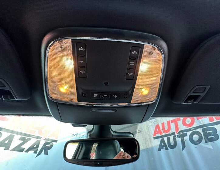 Jeep Grand Cherokee 34