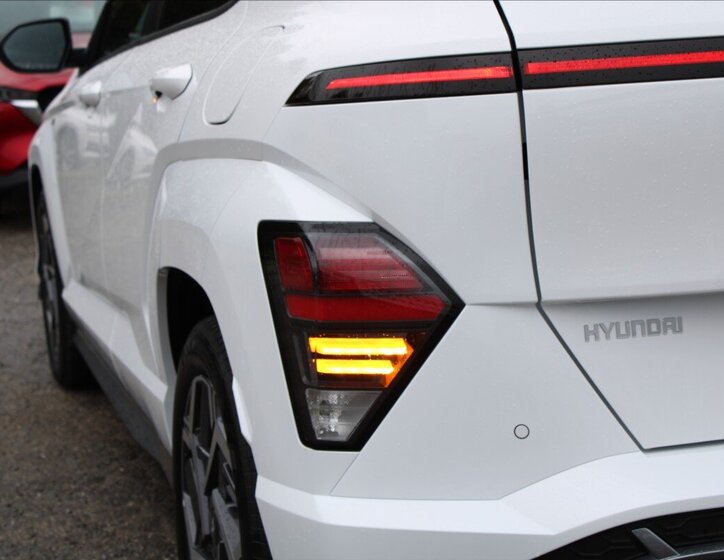 Hyundai Kona SUV 1,6 l 145 kw