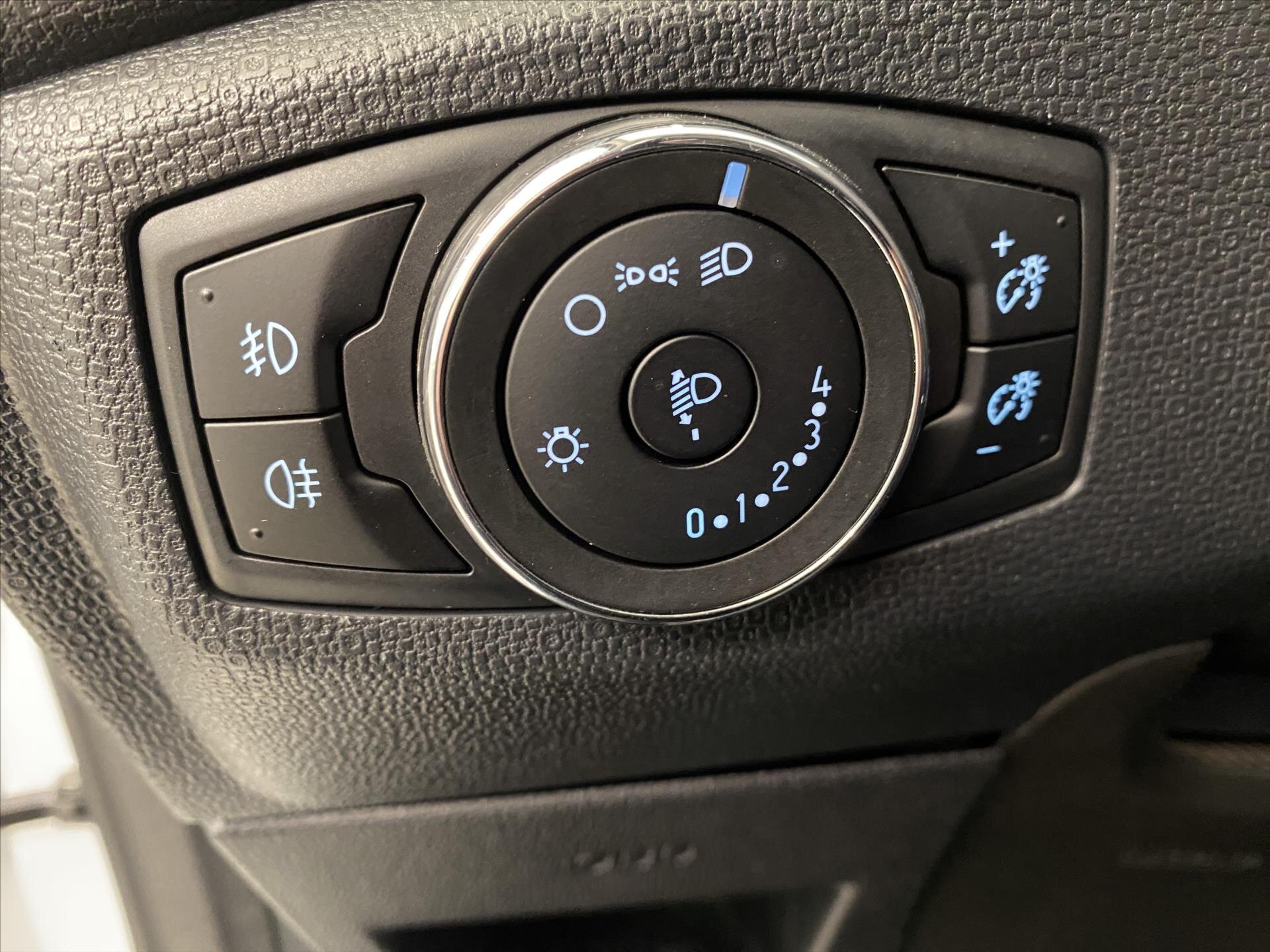 Ford EcoSport Hatchback 998,0 92 kw