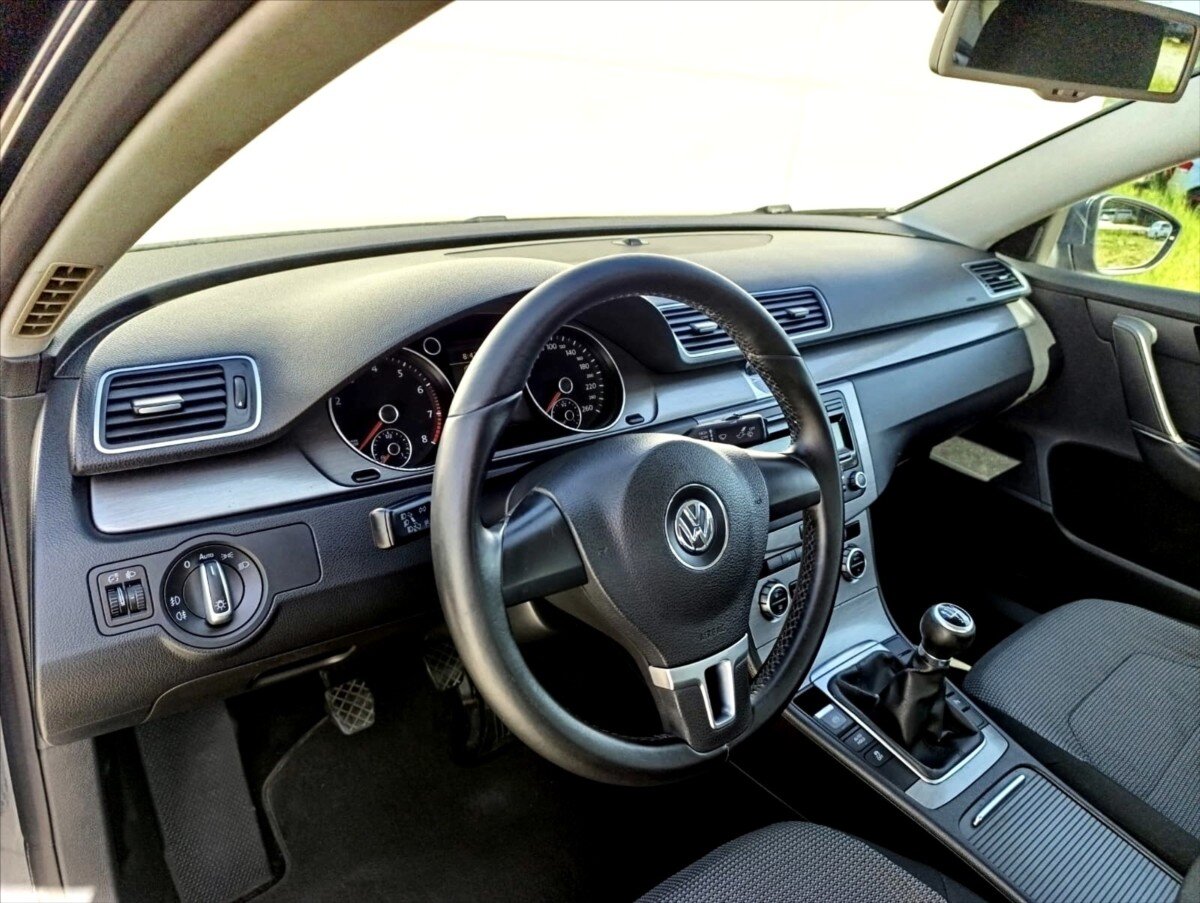 Volkswagen Passat Sedan 1,4 l 110 kw
