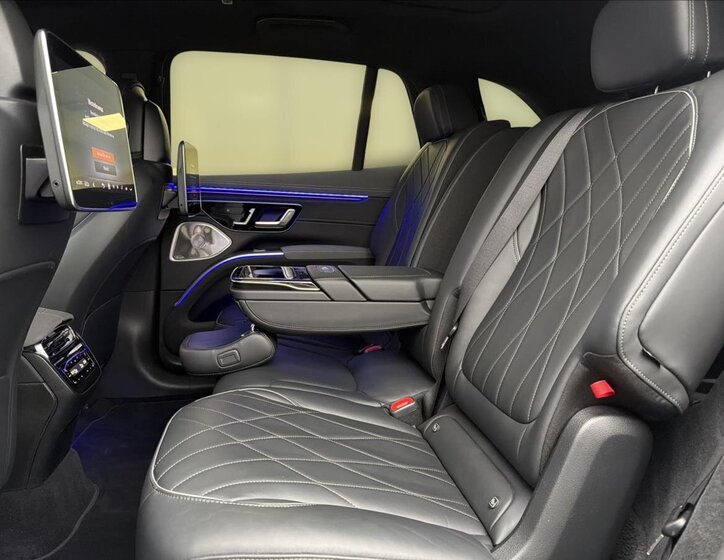 Mercedes-Benz EQS 11