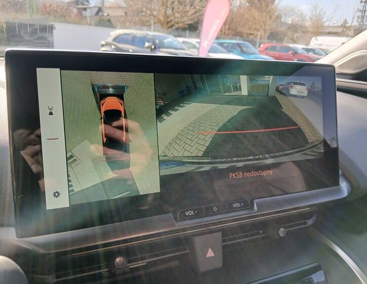 Toyota C-HR SUV / Terénní 2,0 l 112 kw