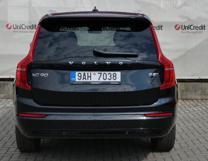 Volvo XC90 SUV / Terénní 2,0 l 173 kw