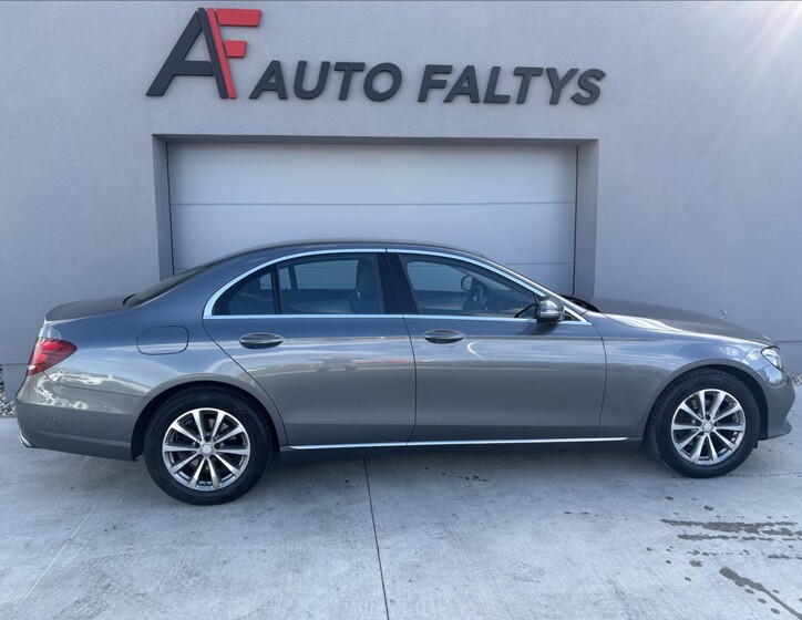 Mercedes-Benz Třídy E 2