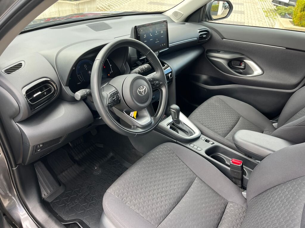 Toyota Yaris Cross SUV / Terénní 1,5 l 68 kw