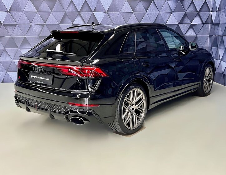 Audi RS Q8 SUV / Terénní 4,0 l 471 kw