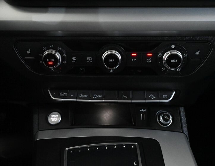 Audi Q5 SUV / Terénní 2,0 l 140 kw