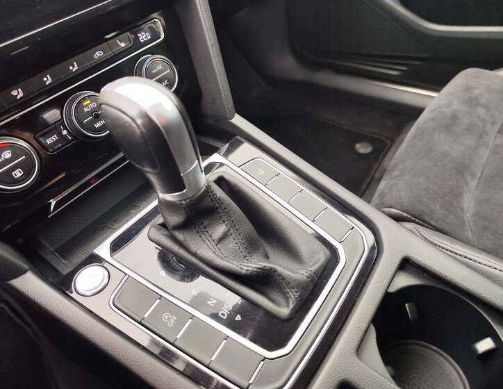 Volkswagen Passat Sedan 2,0 l 140 kw