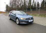Volkswagen Passat Kombi 1,6 l 88 kw
