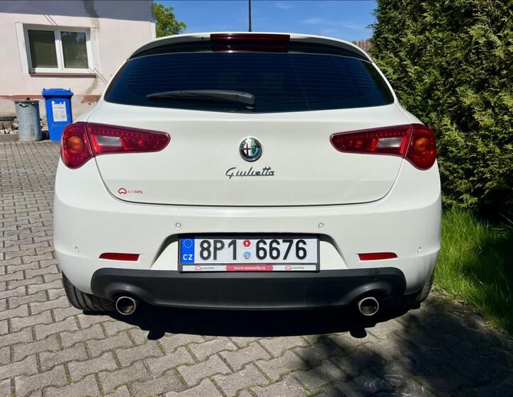 Alfa Romeo Giulietta 4