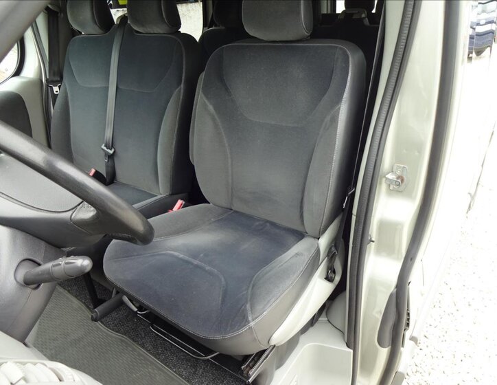 Renault Trafic 17