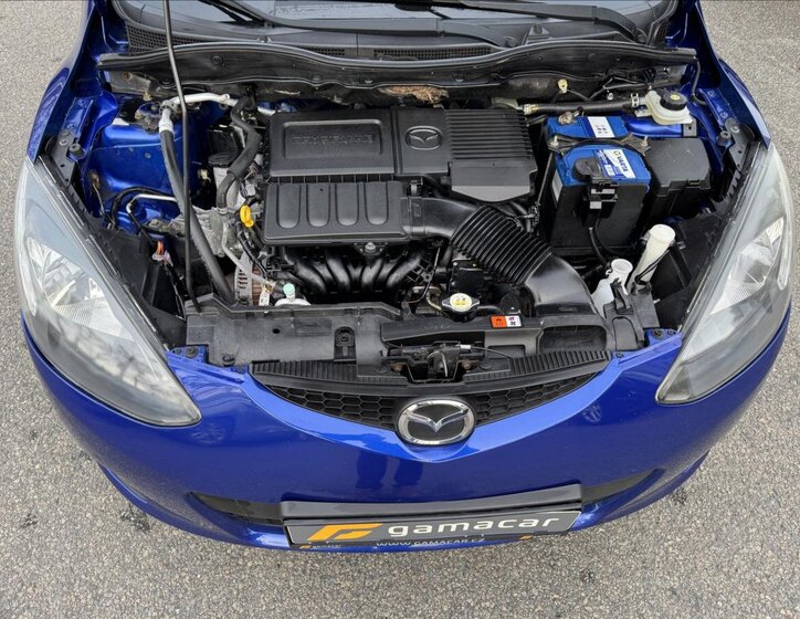 Mazda 2 19