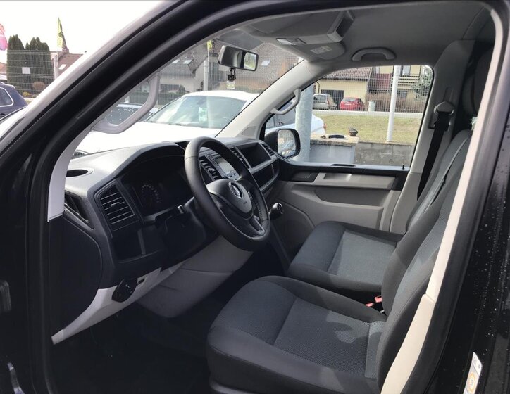 Volkswagen Transporter Kombi 2,0 l 110 kw