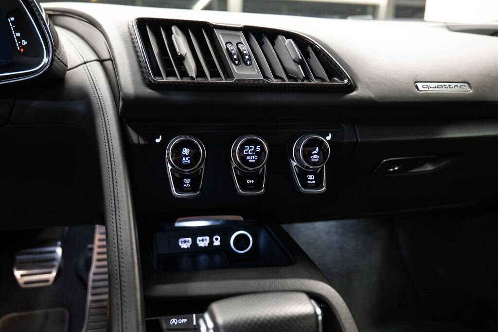 Audi R8 Kupé 5,2 l 456 kw