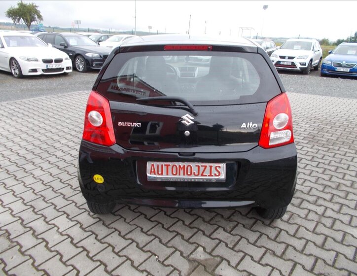 Suzuki Alto 10
