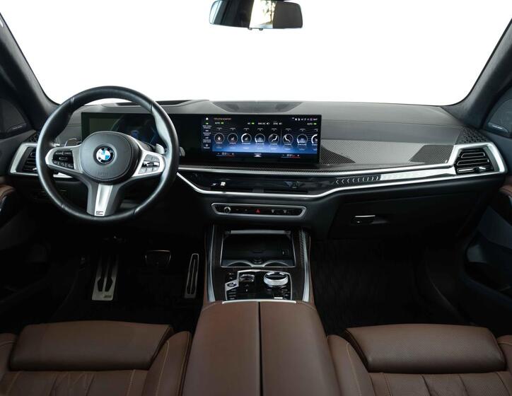 BMW X7 12