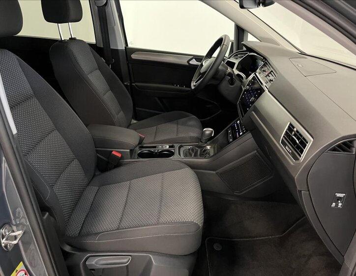 Volkswagen Touran 22