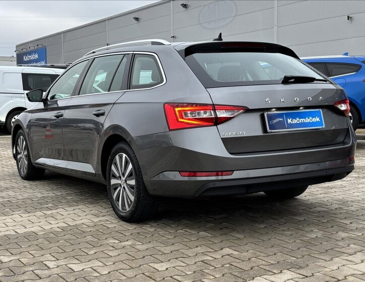 Škoda Superb Kombi 2,0 l 110 kw