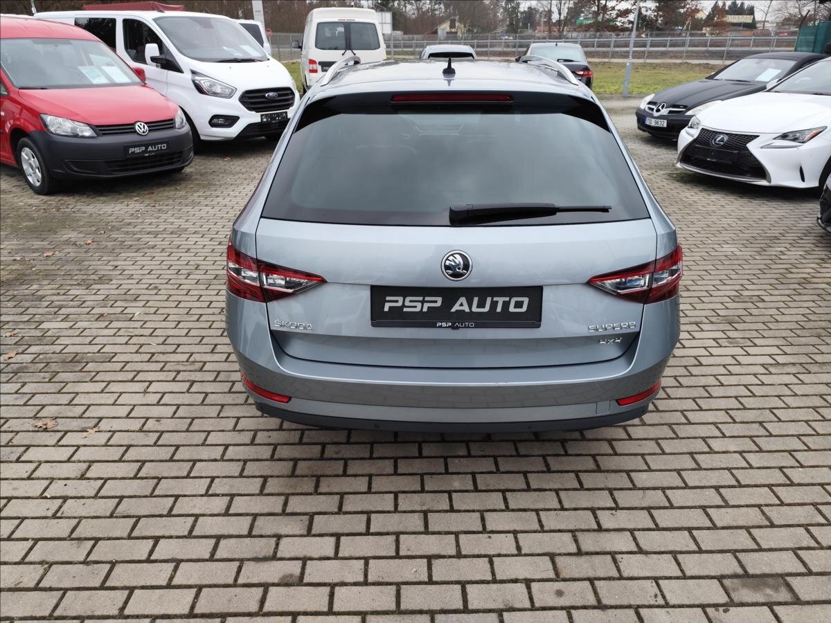 Škoda Superb Kombi 2,0 l 140 kw