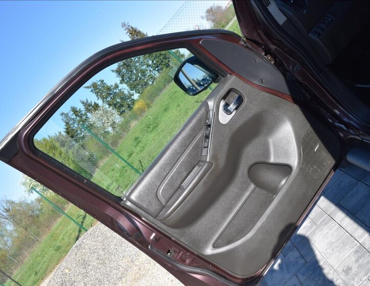 Nissan Navara Pick-up 3,0 l 170 kw