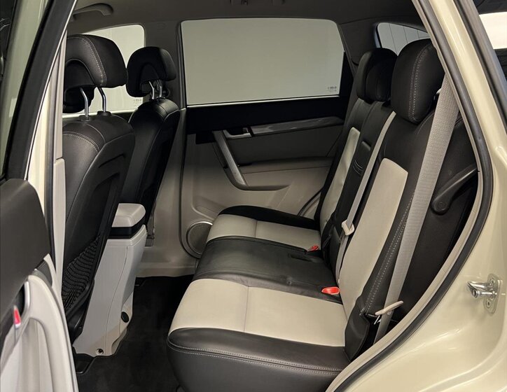 Chevrolet Captiva 10