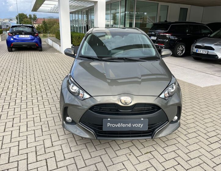 Toyota Yaris 9
