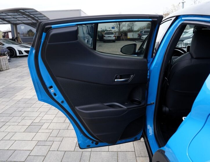 Toyota C-HR Hatchback 1,8 l 125 kw