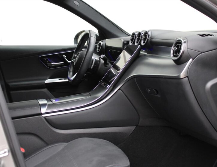 Mercedes-Benz GLC 27