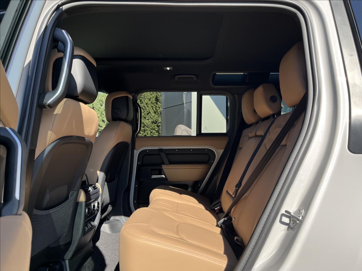 Land Rover Defender SUV / Terénní 5,0 l 313 kw