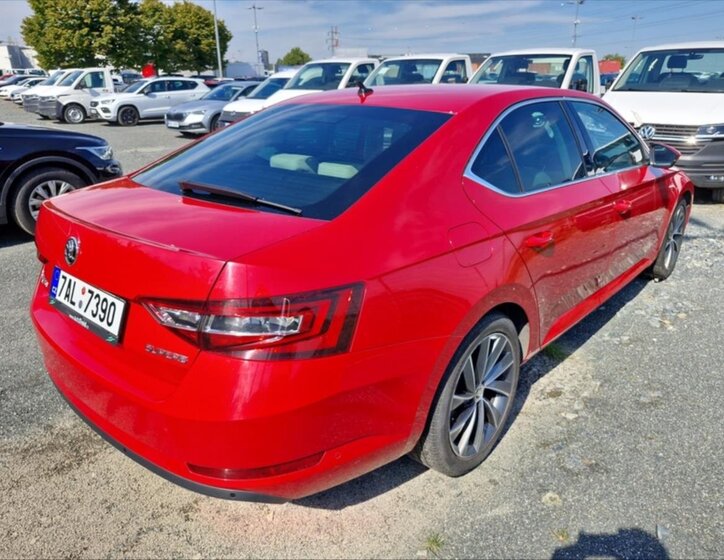 Škoda Superb Liftback 2,0 l 110 kw