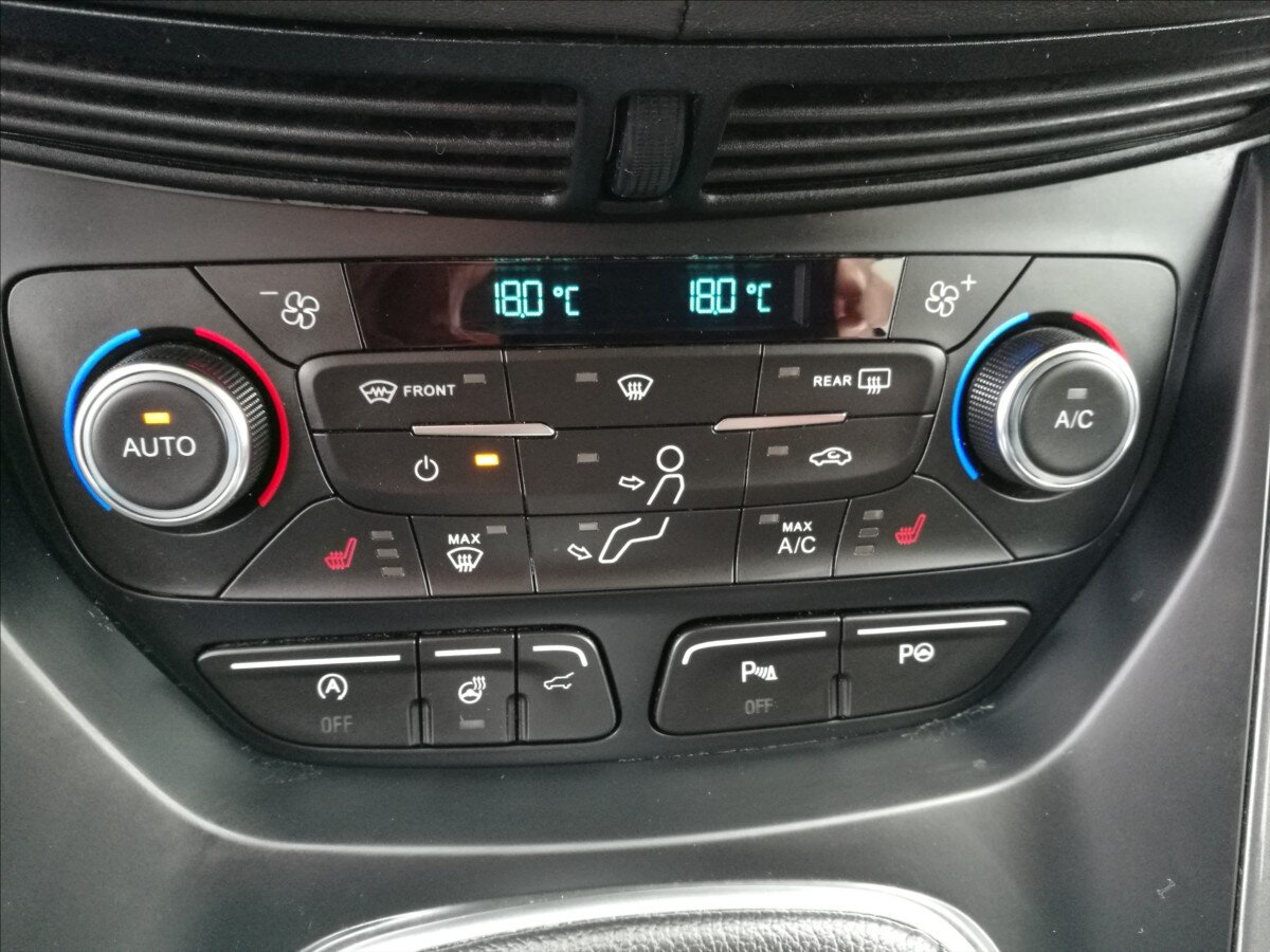 Ford Kuga SUV / Terénní 2,0 l 110 kw